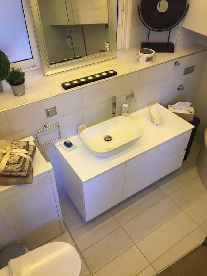 Anemomilos Jacuzzi Suite Corfu  外观 照片