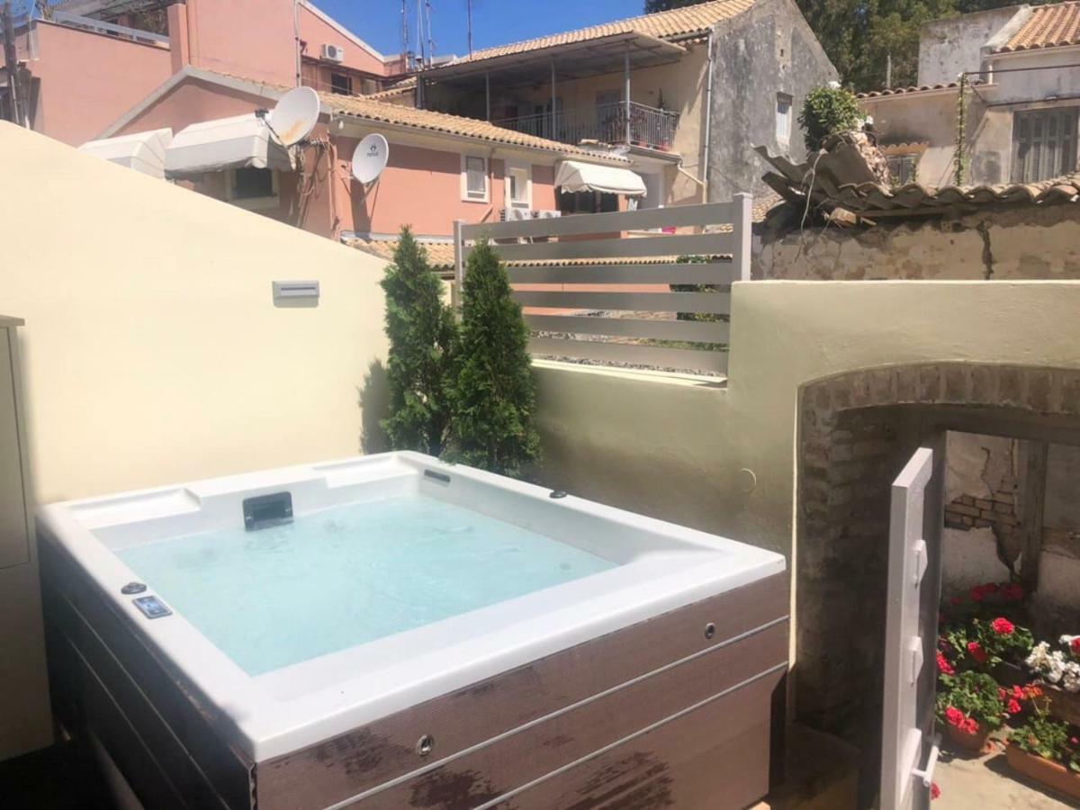 Anemomilos Jacuzzi Suite Corfu  外观 照片