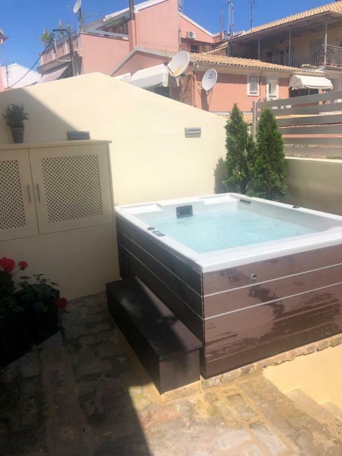Anemomilos Jacuzzi Suite Corfu  外观 照片