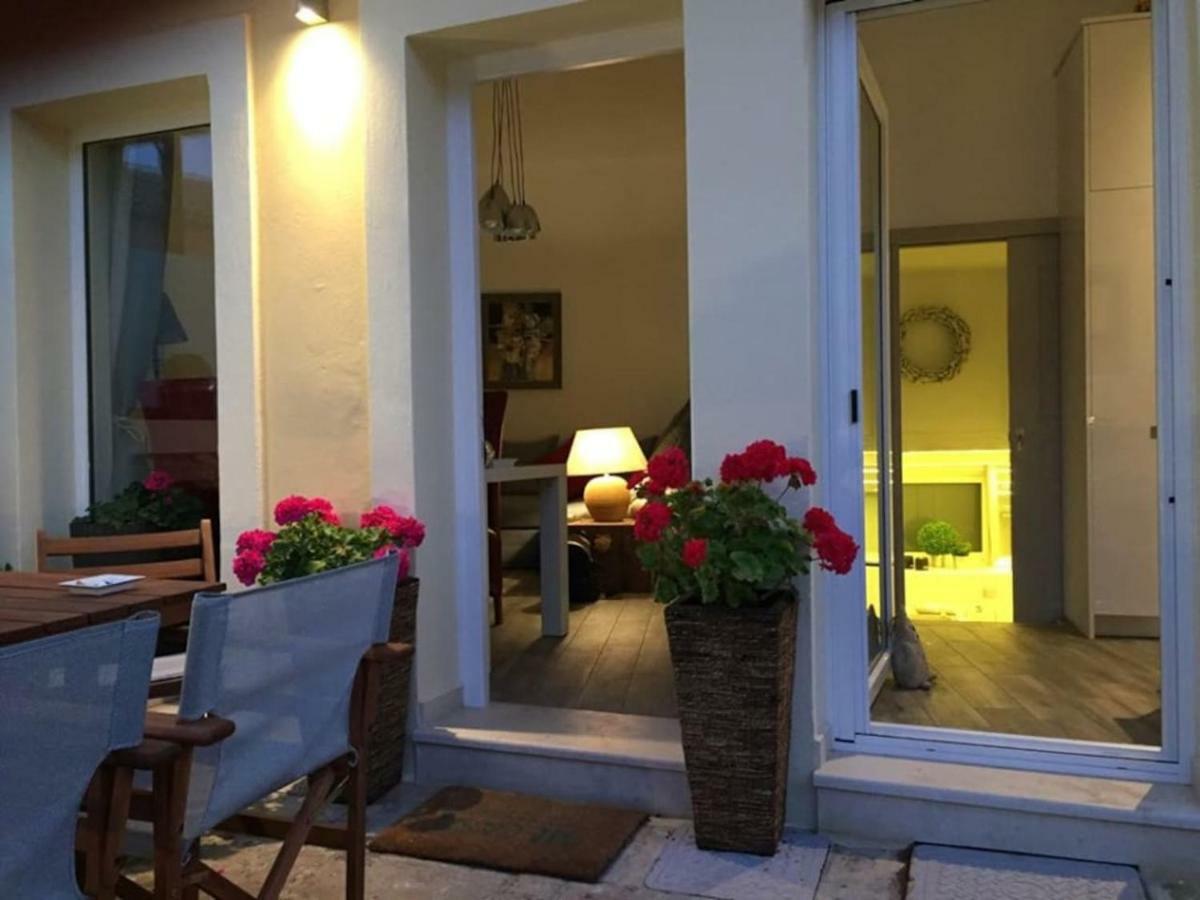 Anemomilos Jacuzzi Suite Corfu  外观 照片