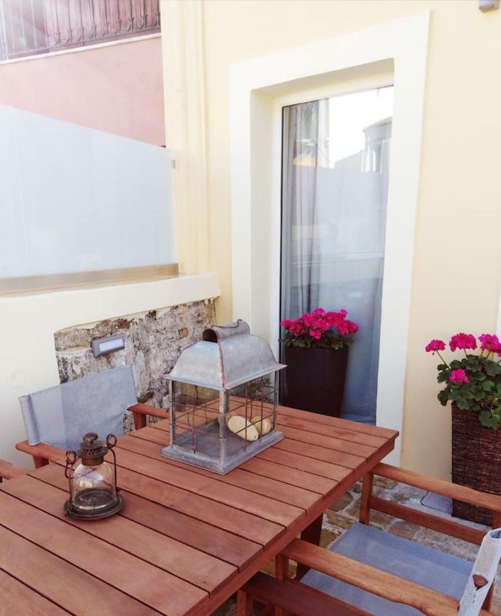Anemomilos Jacuzzi Suite Corfu  外观 照片